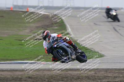 media/Nov-29-2025-TrackDaz (Sat) [[10ae2d9bce]]/A Group/Session 3 (Outside Grapevine)/